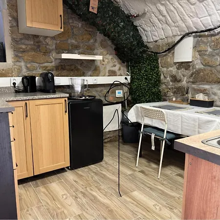 Suterenni Na Hejtmance U Letiste V Mlade Boleslavi Homestay Mlada Boleslav