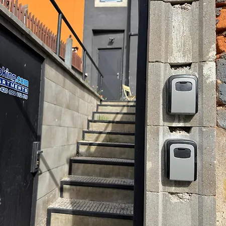 Suterénní Na Hejtmánce U Letiště V Mladé Boleslavi Habitación en casa particular *