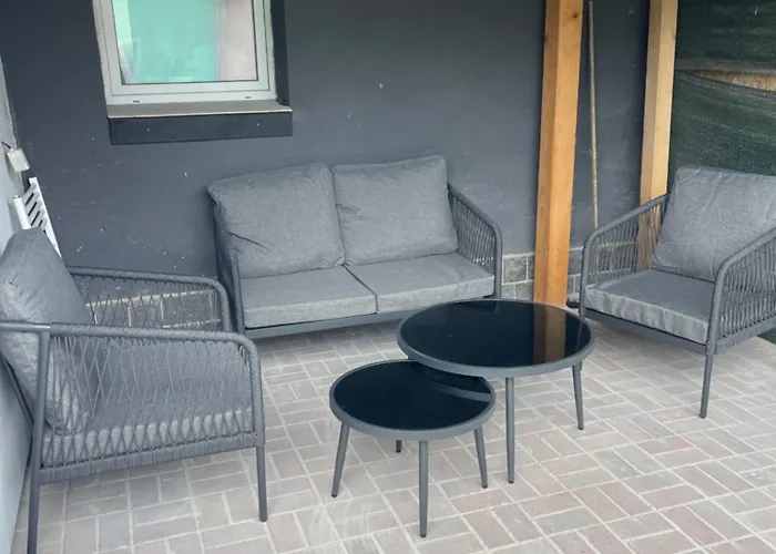 Suterenni Na Hejtmance U Letiste V Mlade Boleslavi *